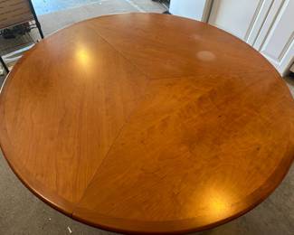 Adjustable Dining Table