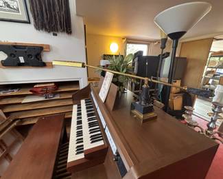 Rodgers C-445 Digital Organ
A 1990s classic-series digital organ featuring DVM (Digital Voice Module) technology, traditional stop controls, onboard audio with satellite speakers, and MIDI compatibility. Perfect for home, studio, or chapel use.
