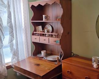 2 piece maple secretary type desk.  Lift up top.