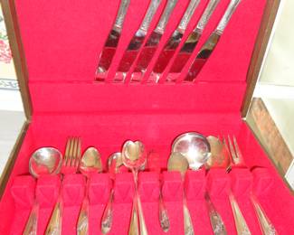 Oneida Flatware for 6