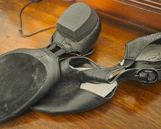 Dance shoes