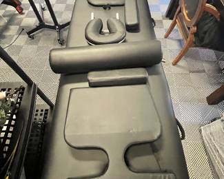 Portable Sierra Comfort Massage Table with 6 Accessories