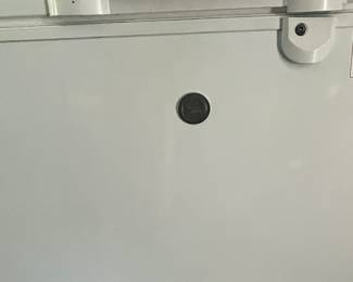 GE FCM22DLWW 22 cu.ft. Chest Freezer Garage Ready
FCM22DLWW
21.7 cu. ft. Capacity
Garage Ready- perform from 0°F to 110°F
Manual Defrost
Power Outage Promise
LED interior lighting
Audible temperature alarm
Power “On” light
ENERGY STAR®
WxHxD: 73.25" x 33.37" x 33"