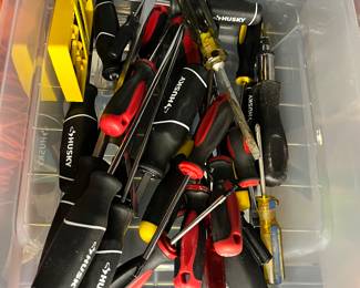 Screw drivers