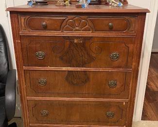 Vintage dresser
