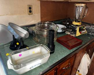 All kinds of baking dishes, other dishes, blender, pots and pans