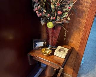 Mahogany Drop Leaf Pedestal Table