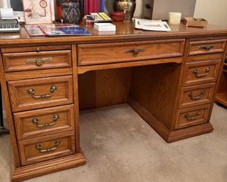 Thomasville Desk