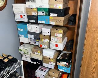 Women's shoes