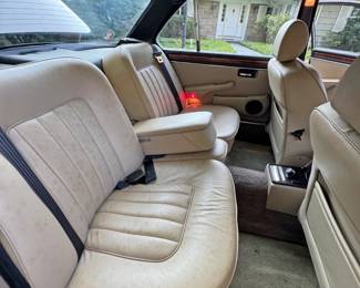 1985 JAGUAR XJ6 VANDEN PLAS | VIN# SAJAY1342FC392392
42,529 original miles, always garaged
Tan leather interior with gold exterior paint
4.2L straight six cylinder engine