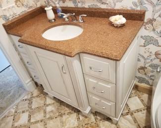 Bath vanity
