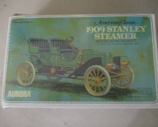 Aurora 1909 Stanley Steamer Model