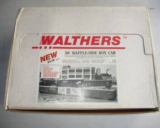 Walters 50' Waffle-side Box Car 