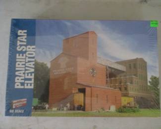 Walthers Cornerstone  "Prairie Star Elevator"