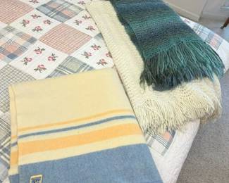 59 Vintage Throw Samplermin