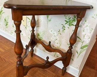 59 Eastlake Ornate Corner Tablemin