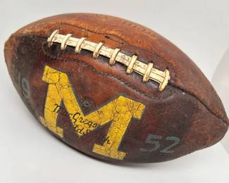 59 Michigan Wolverines 1952 Vintage Footballmin