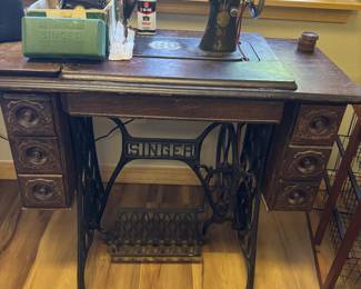 Singer Treadle Sewing Machine