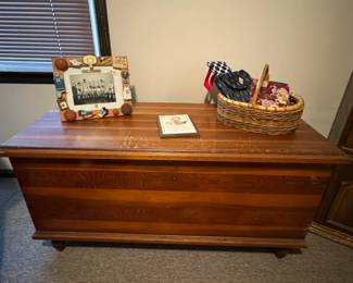 Hope chest
