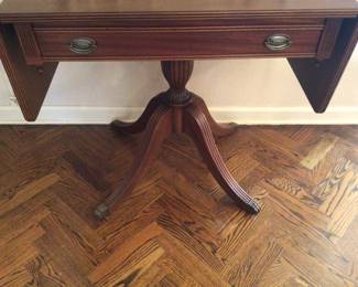 Drop leaf table. 33 1/2” w/ leaves down x 20” x 30” high w/ 1 drawer