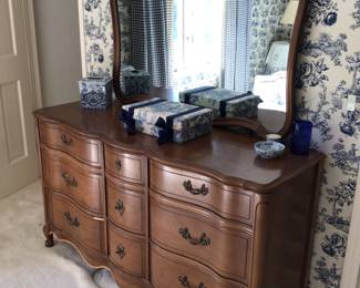 Dresser with mirror 59”x20”x35” H