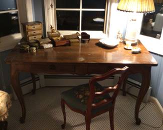 Ladies desk 25”x52”x28” H