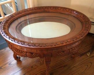 Shadow box oval table 28”x20”x19” H