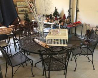 Patio set, rattan breakfast bed tray
