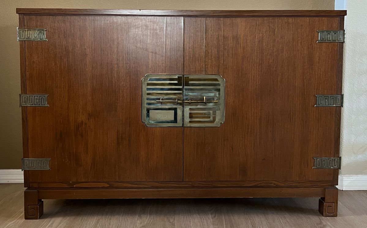Stunning Asian Sideboard w so much storage! 