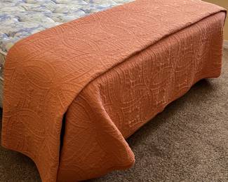 Quilt w 2 Shams