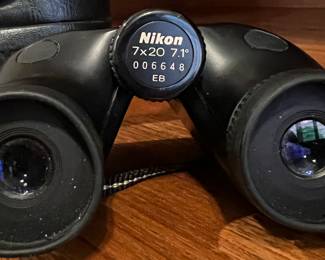 Nikon 7x20 Binoculars w Case