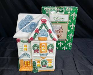 Vintage Classic Traditions Holiday Cookie Jar