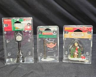 3 Lemax Christmas / Winter Village Accessories