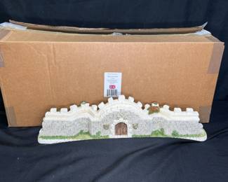 David Winter Cottage The Castle Wall 1994
