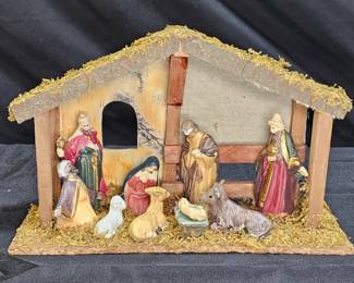 10 Piece Porcelain Nativity Scene