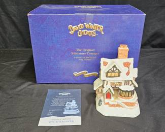 1994 David Winter Cottages The Toymaker