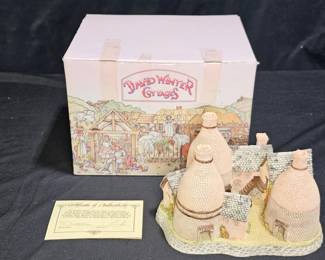 1987 David Winter Cottages The Bottle Kilns
