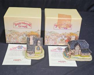 2 David Winter Cottages British Traditions