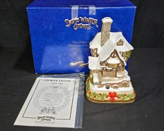 David Winter 1995 Miss Belle's Cottage Premier LE