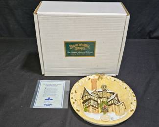 David Winter The Scrooge Family Home Plaque LE