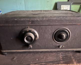 Antique Atwater Kent Radio