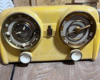 Early 60's Crosley Clock Radio