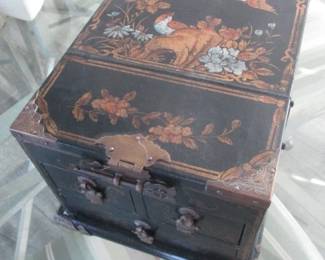 Chinese Lacquered Jewelry Box