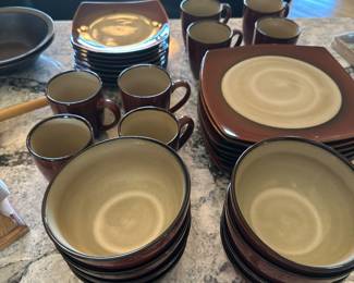 Sonoma pottery dishes