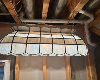 Pool table hanging light