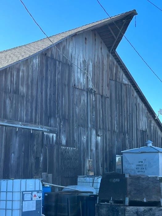 barn