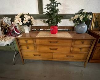 Drexel MCM dresser with mirror