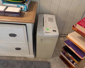 Fellowes Shredder
