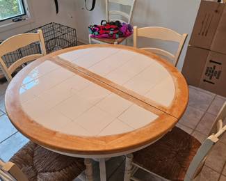 Round Table  with Leaf 6 Chairs 