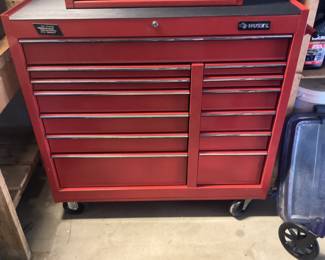 Husky 12 drawer toolbox